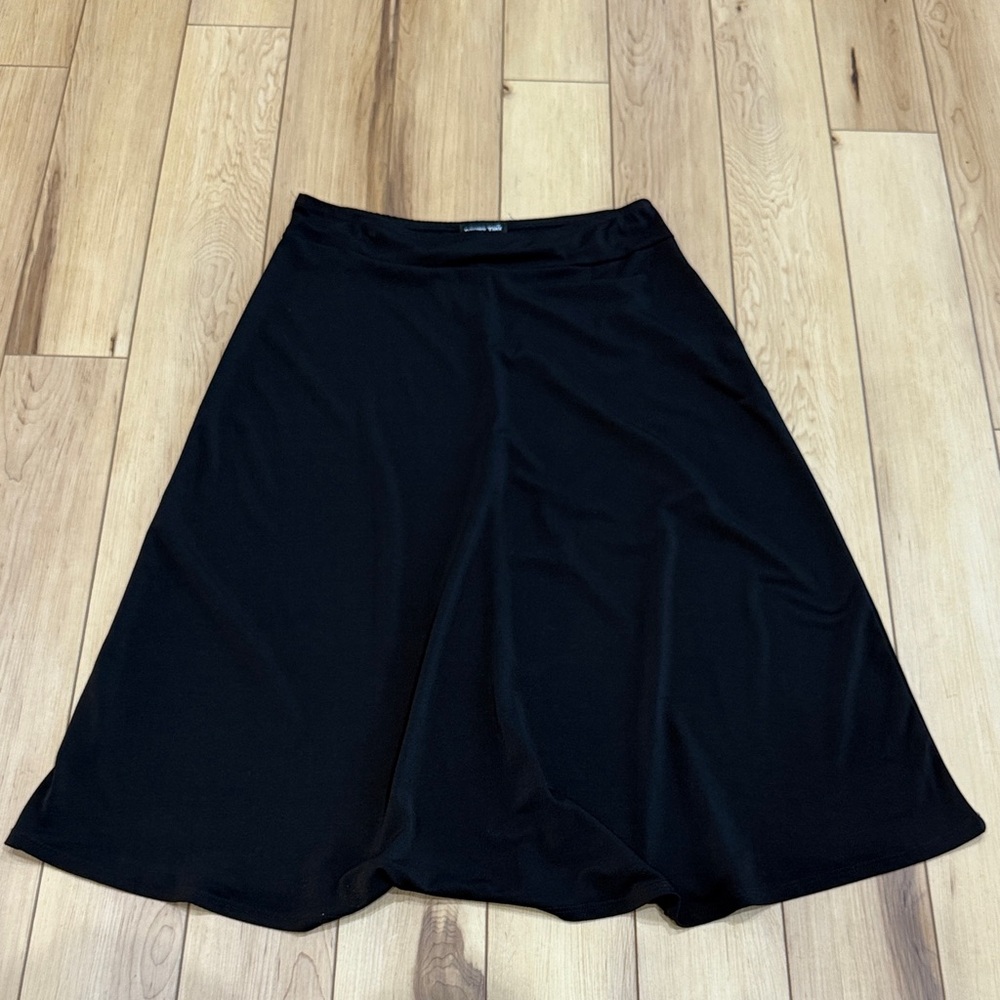 Chic Black A-Line Women's Skirt by Double Take